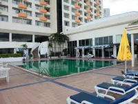 Charoen Thani Hotel, Khon Kaen - Pools