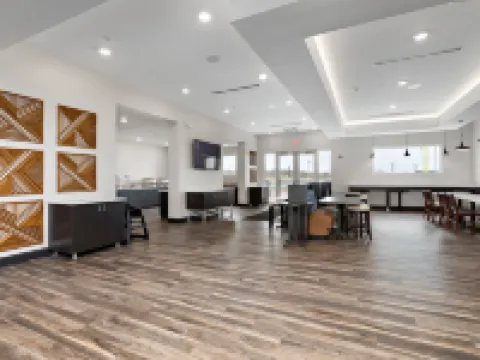 Holiday Inn Express KANSAS CITY NORTH – PARKVILLE by IHG Hotels in Platte County