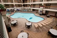 Baymont by Wyndham Shakopee - Pools