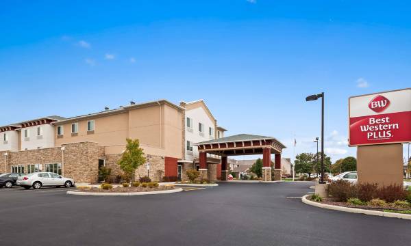 Best Western Plus Boardman Inn Suites