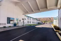 Motel 6 the Dalles, or Hotels in The Dalles