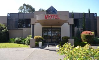 The Dingley Hotel