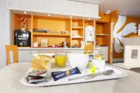 Première Classe Martigues - breakfast
