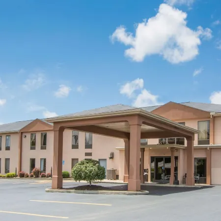 Howard Johnson by Wyndham Beckley