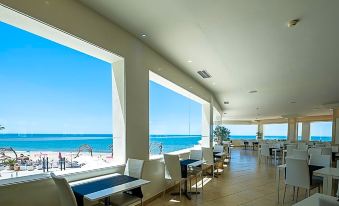 On Hotels Oceanfront Adults Designed