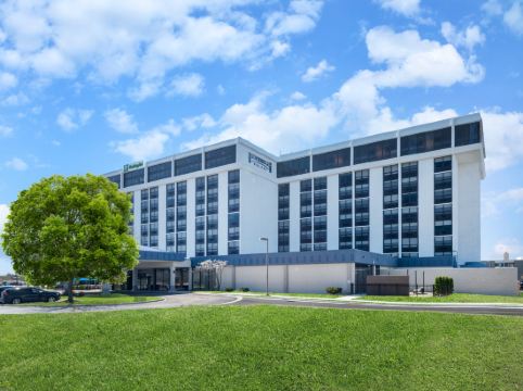 ステイブリッジスイーツ シカゴ オヘア ローズモント by IHG