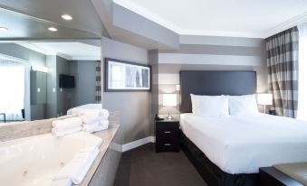 Sandman Signature Mississauga Hotel