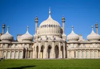 The Townhouse by My Getaways Free Parking