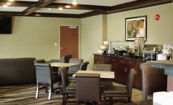Cobblestone Inn & Suites - Soda Springs
