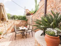 Samonas Traditional Villas (5 Maisonettes) Hotels in Armeni