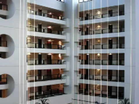 Inter-Continental Hotels near Qantab Beach