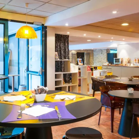 Ibis Styles Cognac