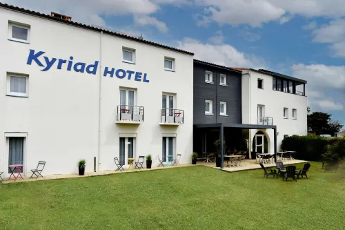 โรงแรม Kyriad ลาโรเชลล์ซองตร์วิลล์ - ที่มีที่จอดรถ