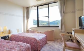 Menard Aoyama Resort Hotel Schönvert - Housity
