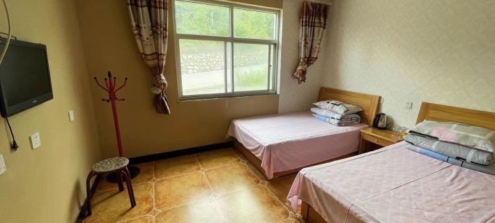 Yiyuan Grassland Home Farmyard Hotels in Laiyuan