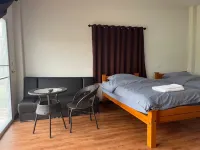 Baan Suan Mamuang Resort Отели в г. 