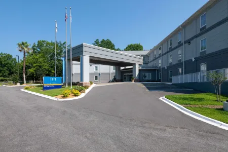 Tryp by Wyndham Tallahassee North I-10 Capital Circle