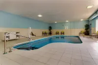 Holiday Inn Express & Suites Dayton-Centerville Hoteles en Beavercreek