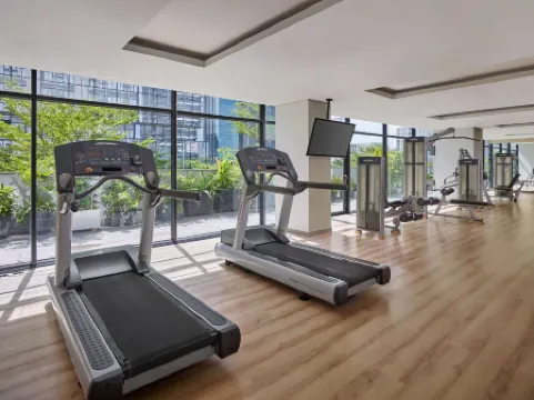 Novotel Living Saigon South Отели рядом с достопримечательностью «Yofi Fitness Center»