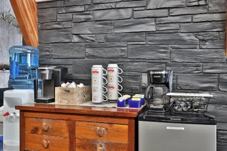 The Birch Ridge: Mission Room #4 - Queen Suite in Killington, Vermont 1 Bedroom Home