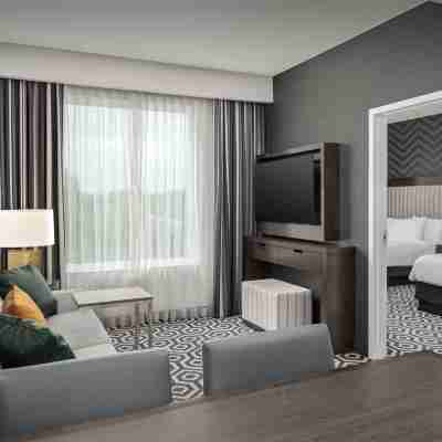 Embassy Suites by Hilton Portland Hillsboro, Oregon Rooms