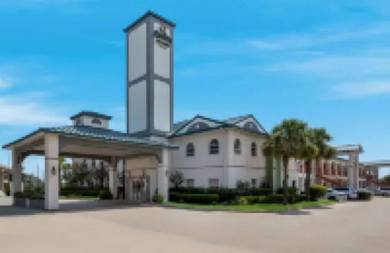 Quality Inn & Suites Hotels in Houston