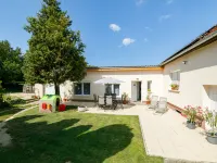 Cherry Hotels near Fonyód Felsővár