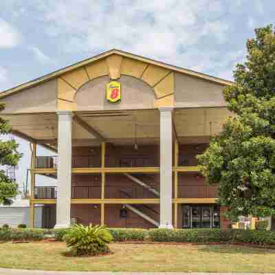 Super 8 by Wyndham Metairie Hotel Exterior