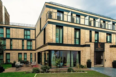 L'Imprimerie Hôtel Отели рядом с достопримечательностью «Jardin des Mille Roses de l’Hôpital Corentin Celton»