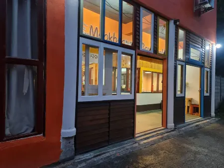 Mookboonchu Guesthouse ,Kohmook Trang Отели в г. Остров  Мук