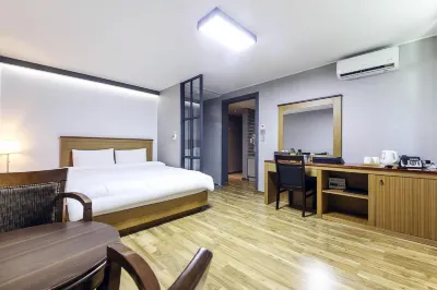 Gyeongpodae the Hotel Business Hotel dekat Gyeongpodae Pavillion