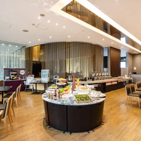KOKO HOTEL Premier Hakata（formerly Tenza Hotel at Hakata Station） Отели рядом со станцией Станция Хаката