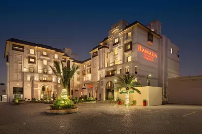Ramada by Wyndham Lahore Gulberg II Hotels near Jamia Masjid Rehmania, Green Town