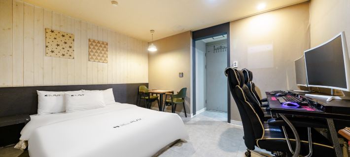 Bucheon the Play Hotels in Bucheon-si