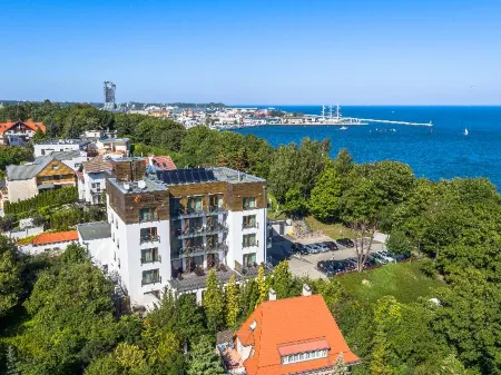 Hotel Różany Gaj - Destigo Hotels Отели в г. Гдыня