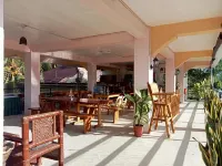 Dumalaay Coastline Resort فنادق في Larena