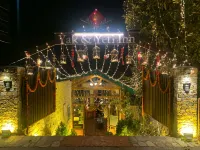 Yak and Yeti Inn Hotel a Turkaura