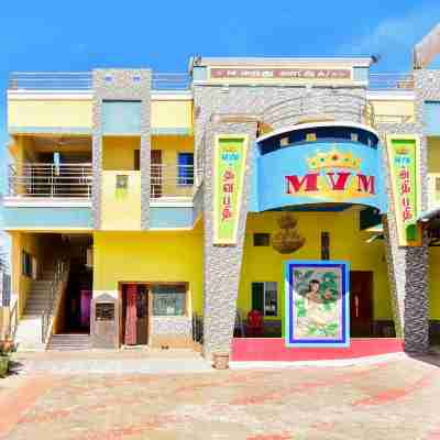 Maruthu Lodge A/C Hotel Exterior
