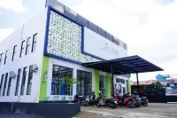 Urbanview Hotel Ratu Elok Syariah Banjarbaru by RedDoorz