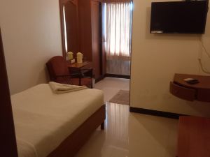 Hotel Sree Saravana Bhavan