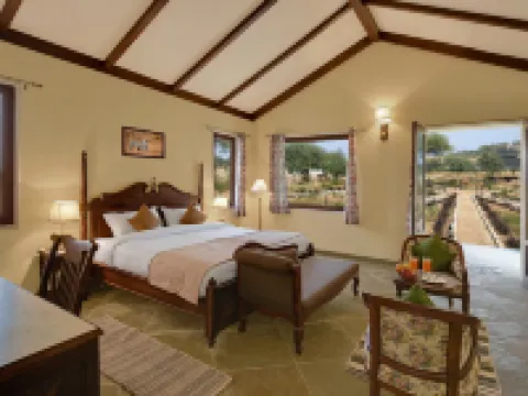 ジャワイ レオパード サファリ ロッジ パリのホテル