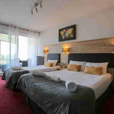 Brit Hotel Bleu Nuit Rooms