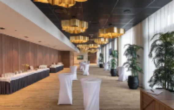 V Spa & Conference Hotel