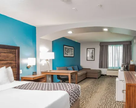 湯博爾拉昆塔温德姆套房酒店 湯博爾酒店