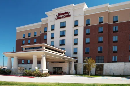 Hampton Inn & Suites Dallas-Lewisville/Vista Ridge Mall