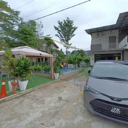 Tc Theme Park Guest House