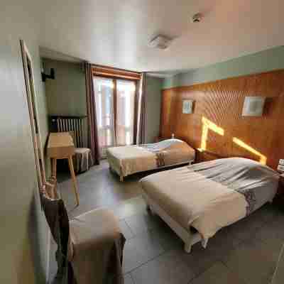 Hotel du lac des Corbeaux Rooms