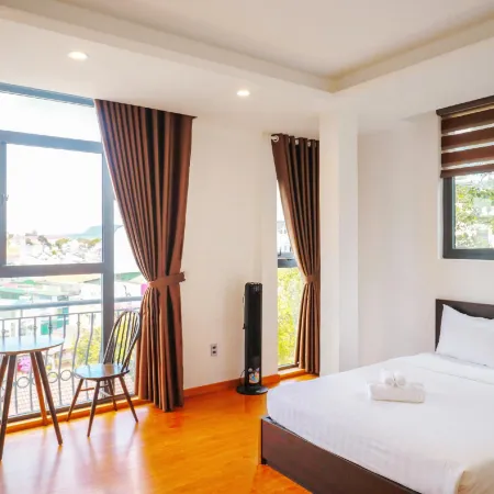 TTR Midtown View Hotel