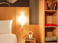 Ibis Annecy Centre Vieille Ville Hotels near Annecy Beach