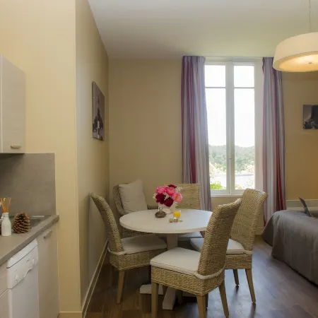 Résidence de Tourisme Vacances Bleues Villa Regina